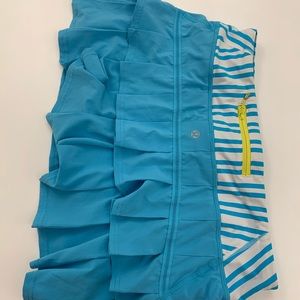 Lululemon exercise skirt